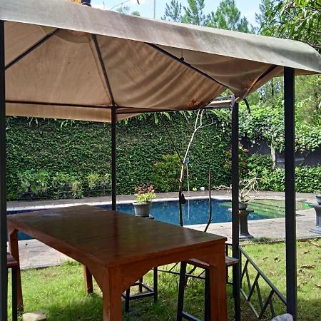 Villa Gathering Yuni Syahla Citaringgul Dış mekan fotoğraf