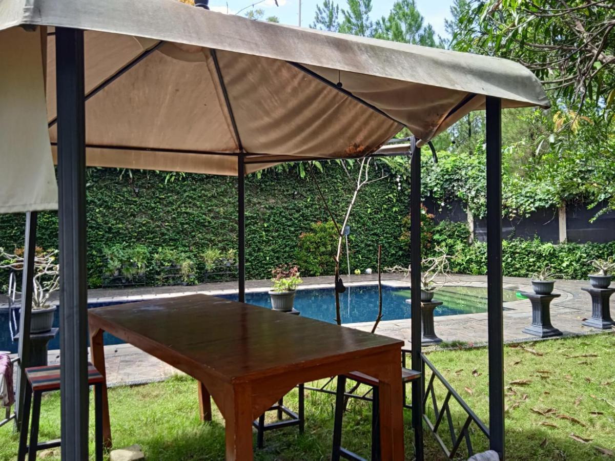Villa Gathering Yuni Syahla Citaringgul Dış mekan fotoğraf