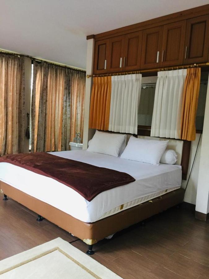 Villa Gathering Yuni Syahla Citaringgul Dış mekan fotoğraf