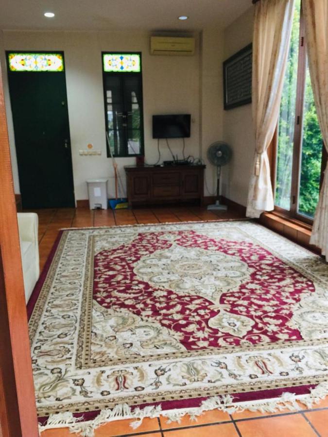Villa Gathering Yuni Syahla Citaringgul Dış mekan fotoğraf