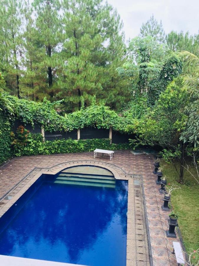 Villa Gathering Yuni Syahla Citaringgul Dış mekan fotoğraf
